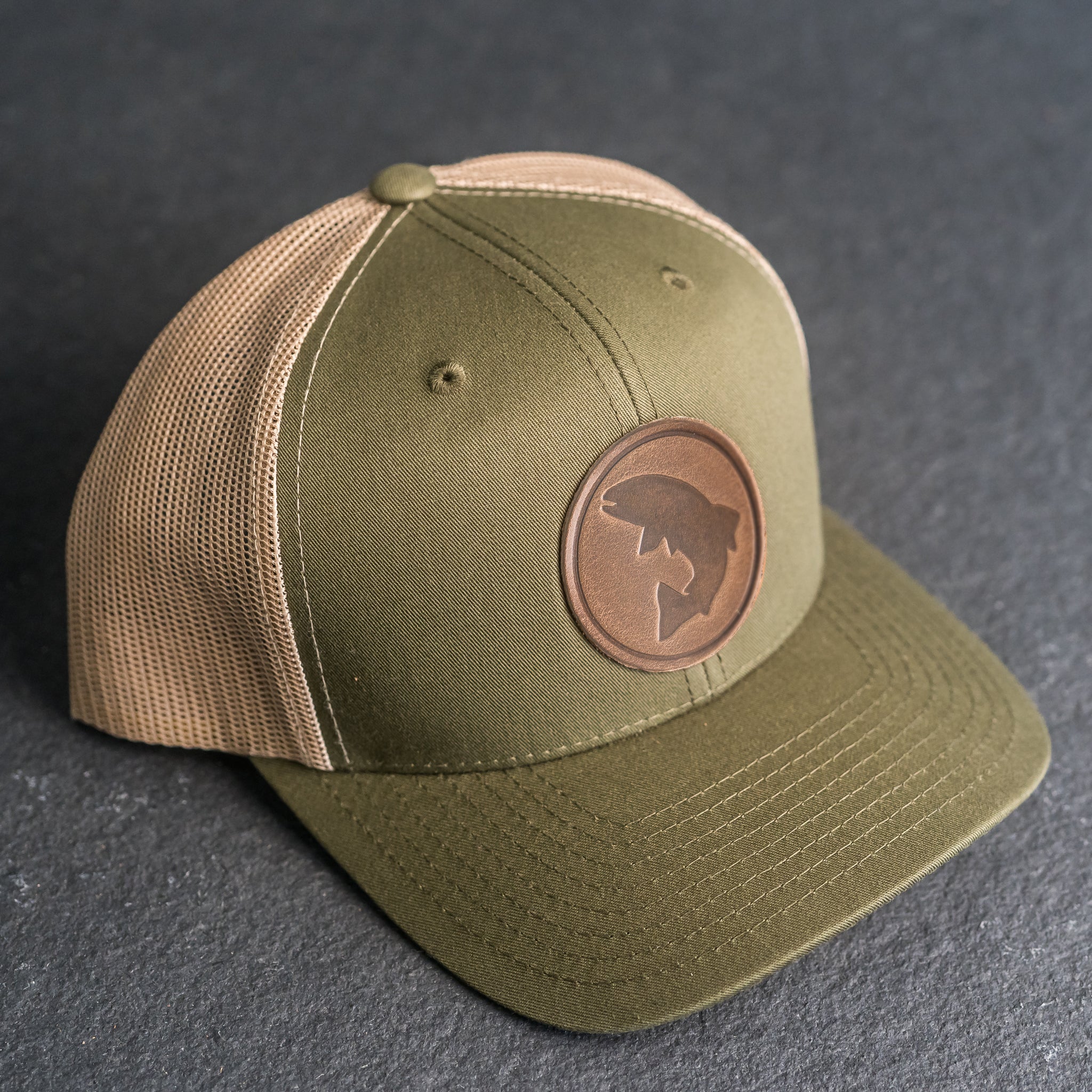 Leather Patch Trucker Style Hat - Circle Patch - Fish Stamp green/khaki / Cafe / Fish - Circle